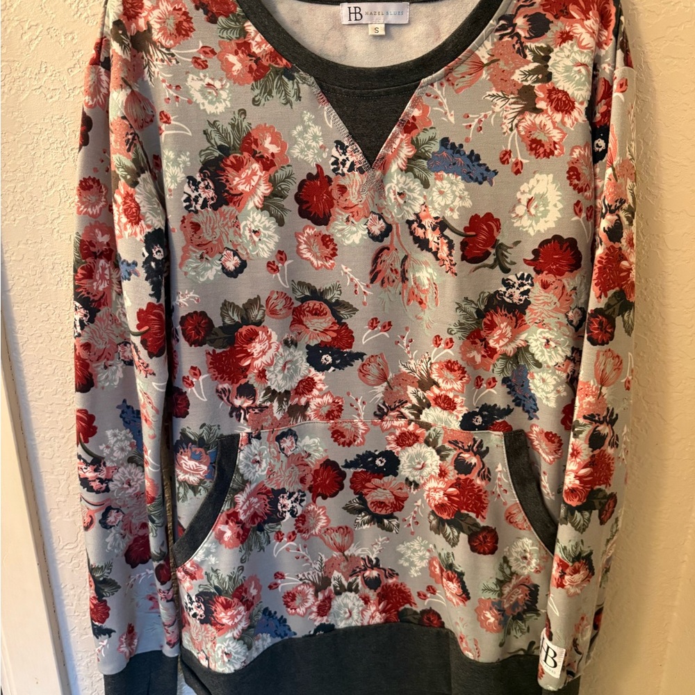 Size S Hazel Blues top